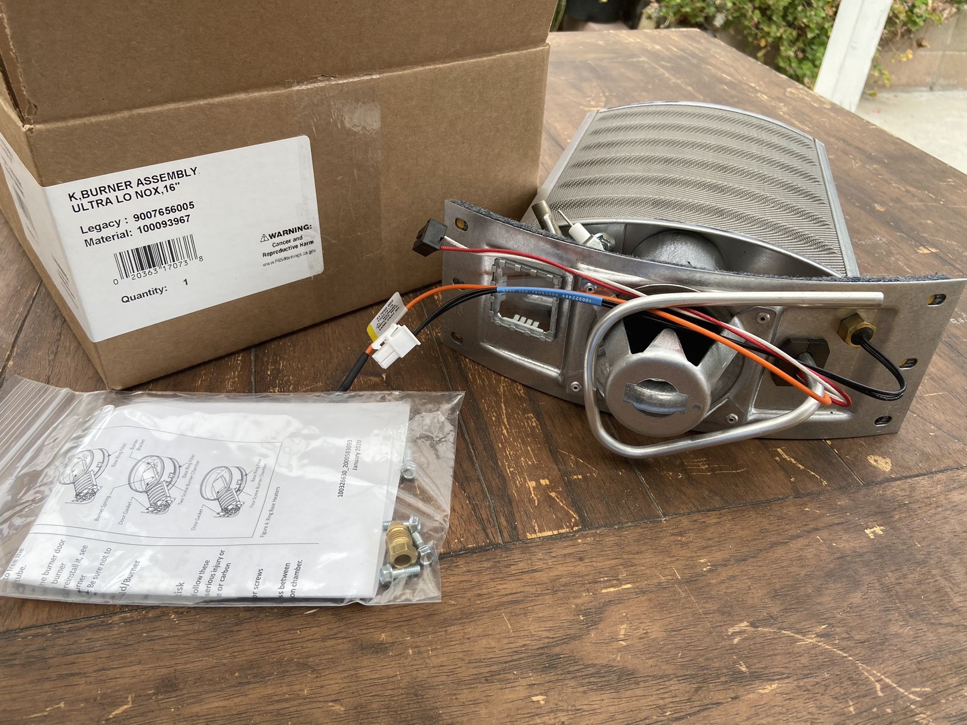 Water Heater Burner Assembly P/N:100093967 or P/N(contact info removed) - Brand New