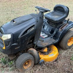Running Poulan Pro Riding Lawn Mower For sale picked up As is 