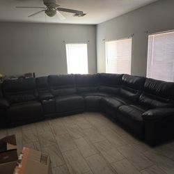 6 Piece Brown Leather Sectional w/ 3 mechanically reclining sections