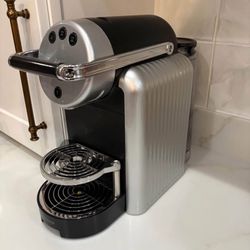 Nespresso PROFESSIONAL Zenius Coffee Machine