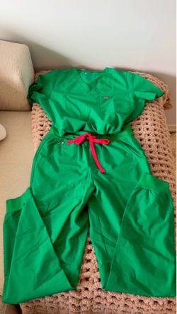 Figs scrubs set