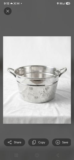 Ice bucket