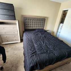 Queen Bed And Dresser