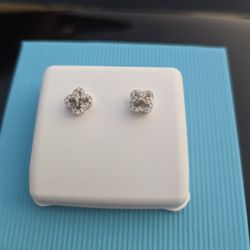 Natural Diamond Earrings 