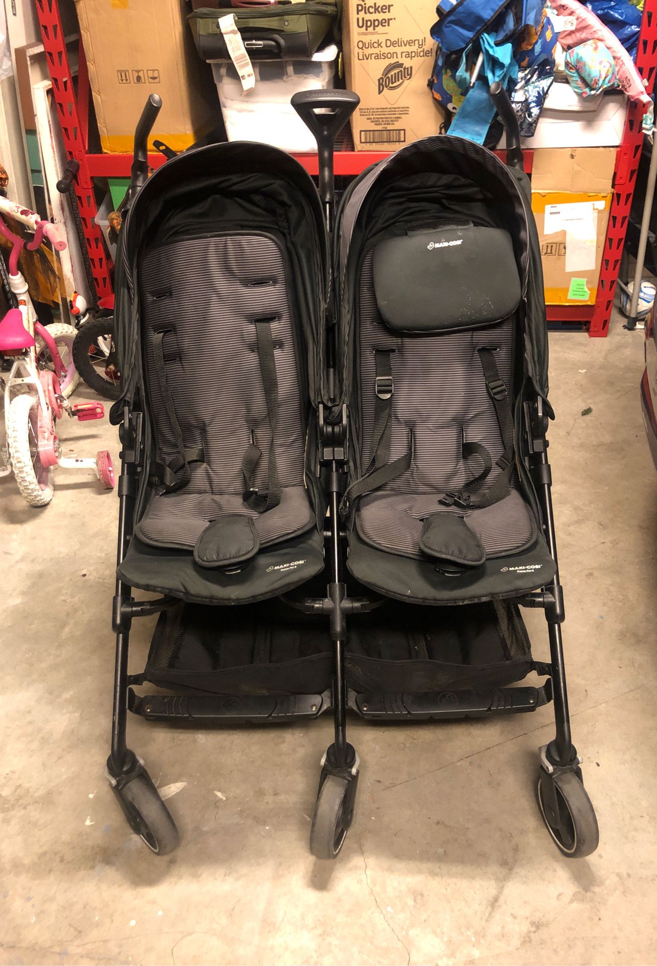 Maxi Cozy Double Stroller - Dana For2 (used)