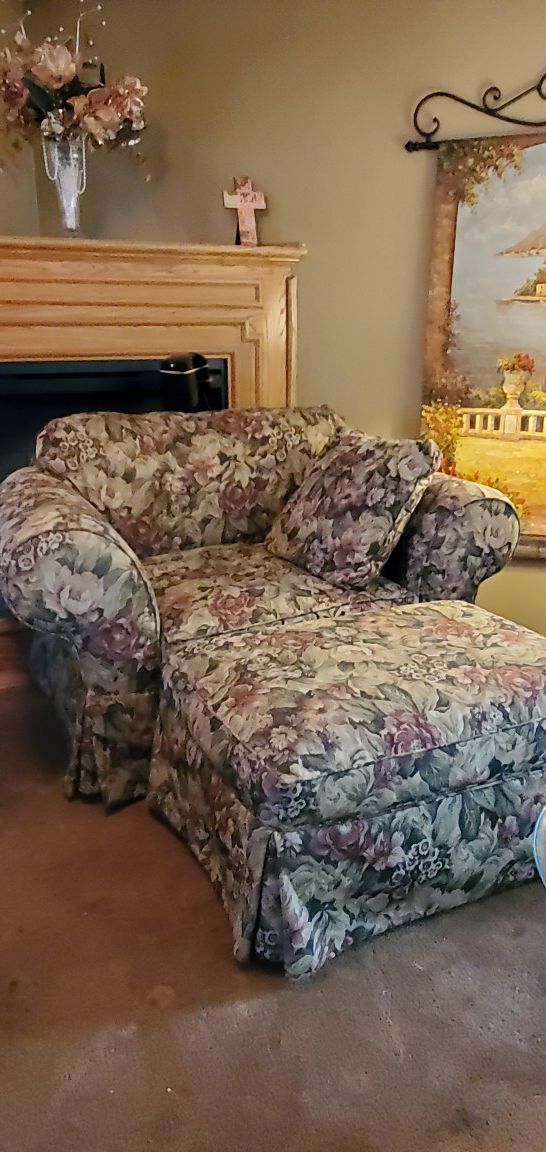 Broyhill Floral Chair and ottoman