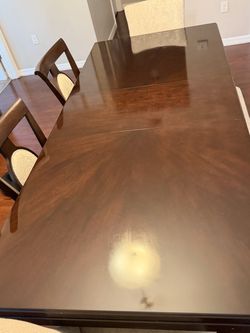 Dining room table