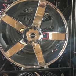 24” Strada Wheels