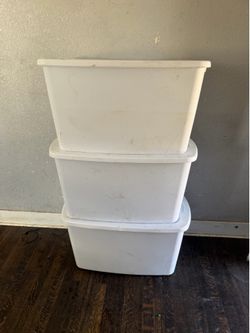 Sterilite 30 Gal Plastic Tote Storage