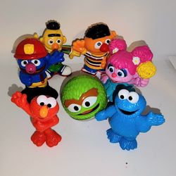lot of Sesame Street mini figures 