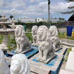 Concrete Lion Stone Large Statue / Cement Garden Lions