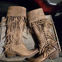 Liberty Black Women's Fringe Cowboy Boots. Size 7.5 