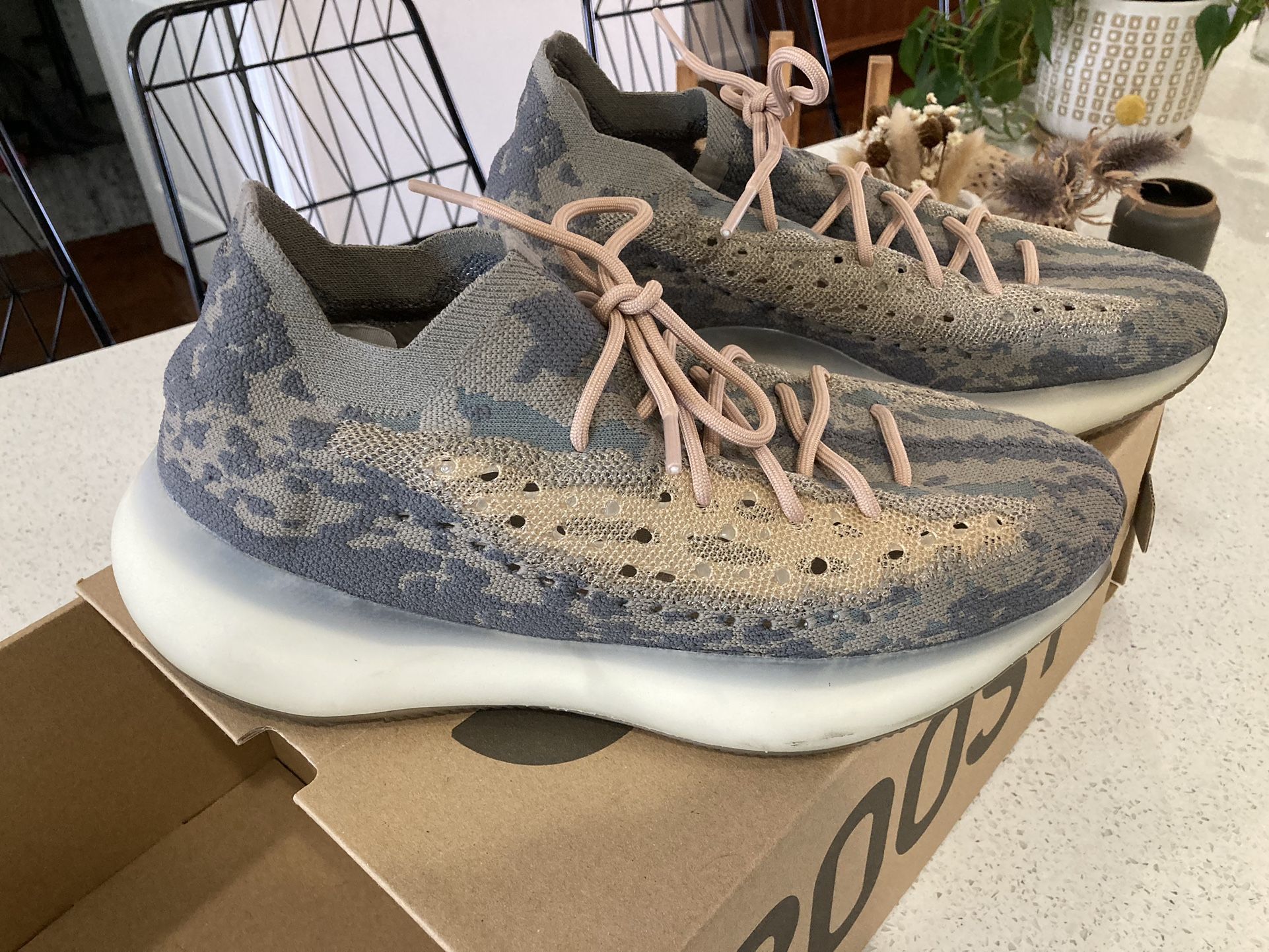 Yeezy 380 MIST Sz 12