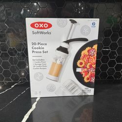 Oxo 20 Piece Cookie Press Set 