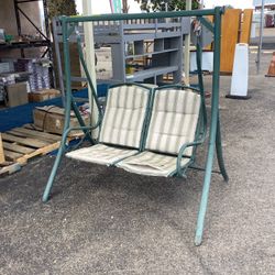Outdoor Porch Swing 