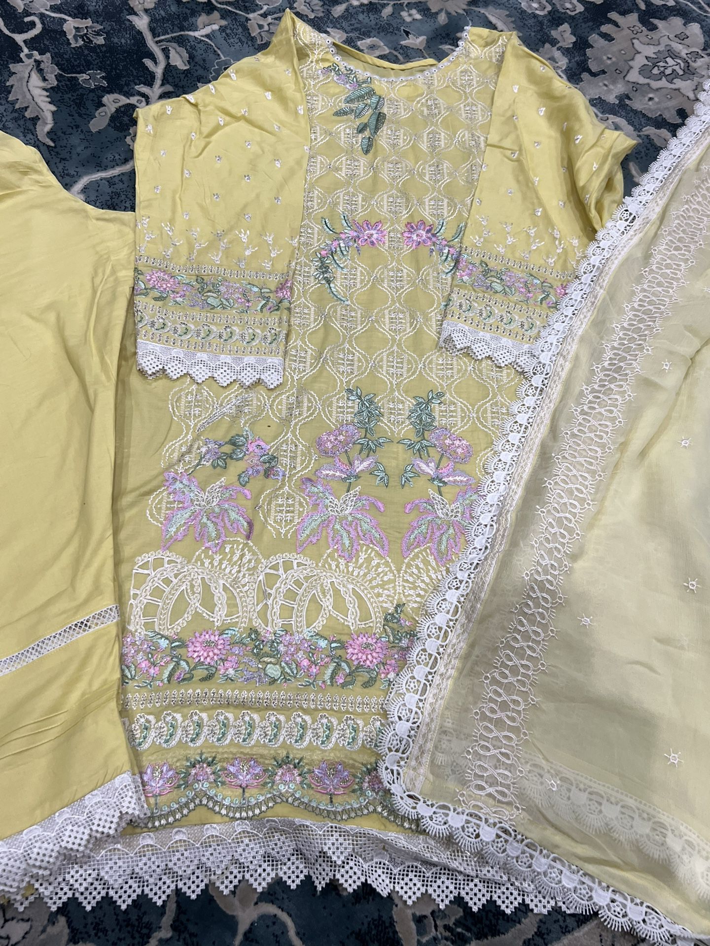 New 3 Piece Laxauary Lawn Pakistani Dress Xl 