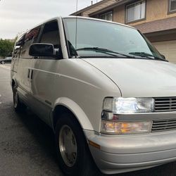 1999 Chevrolet Astro Van