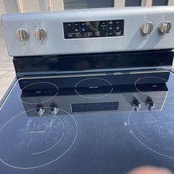 Whirlpool Electric Stove