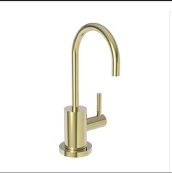 Newport Brass East Linear 1.5 GPM Cold Water Dispenser
