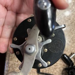 Vintage Pflueger 2070 Fishing Reel