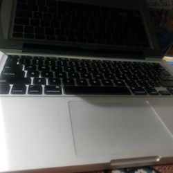 Mac Book Pro . 800 Firm