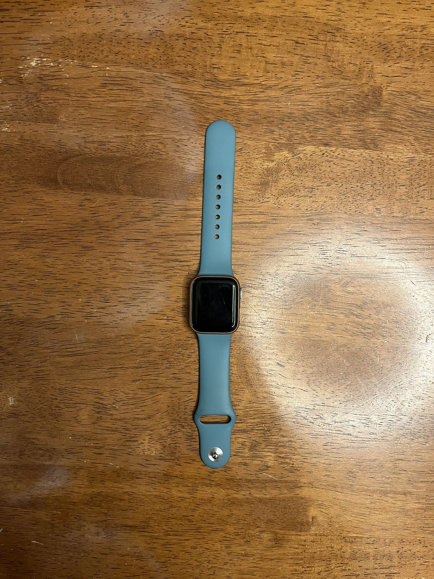 40mm Apple Watch Series 6
