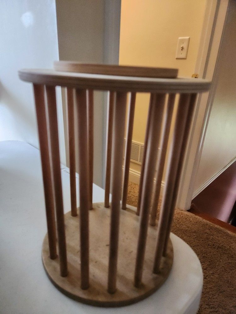 Rodent Pet Feeder (Hay Feeder)