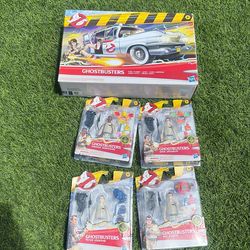 Ghostbusters Ecto-1 & 4 figured