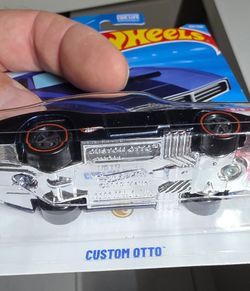 Hot Wheels 2026 Custom Otto Super Treasure Hunt STH – Nuevo y Sellado 🔥