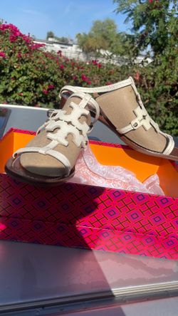 Tory Burch size 11 women only asking for 80