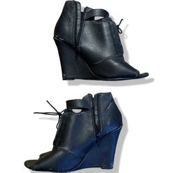 Women’s XOXO Peep Toe Ankle Boots Wedge Heel Size 9