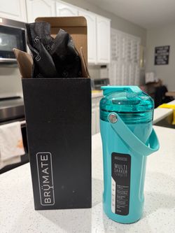 Brand New Brumate Multi Shaker Tumbler 26oz