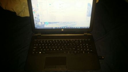 Hp laptop 4gb memory 500gb HD