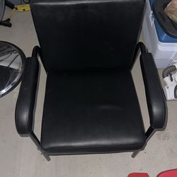 Shampoo/Conditioner Recliner Chair