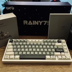 Custom Rainy 75 Mechanical Keyboard 