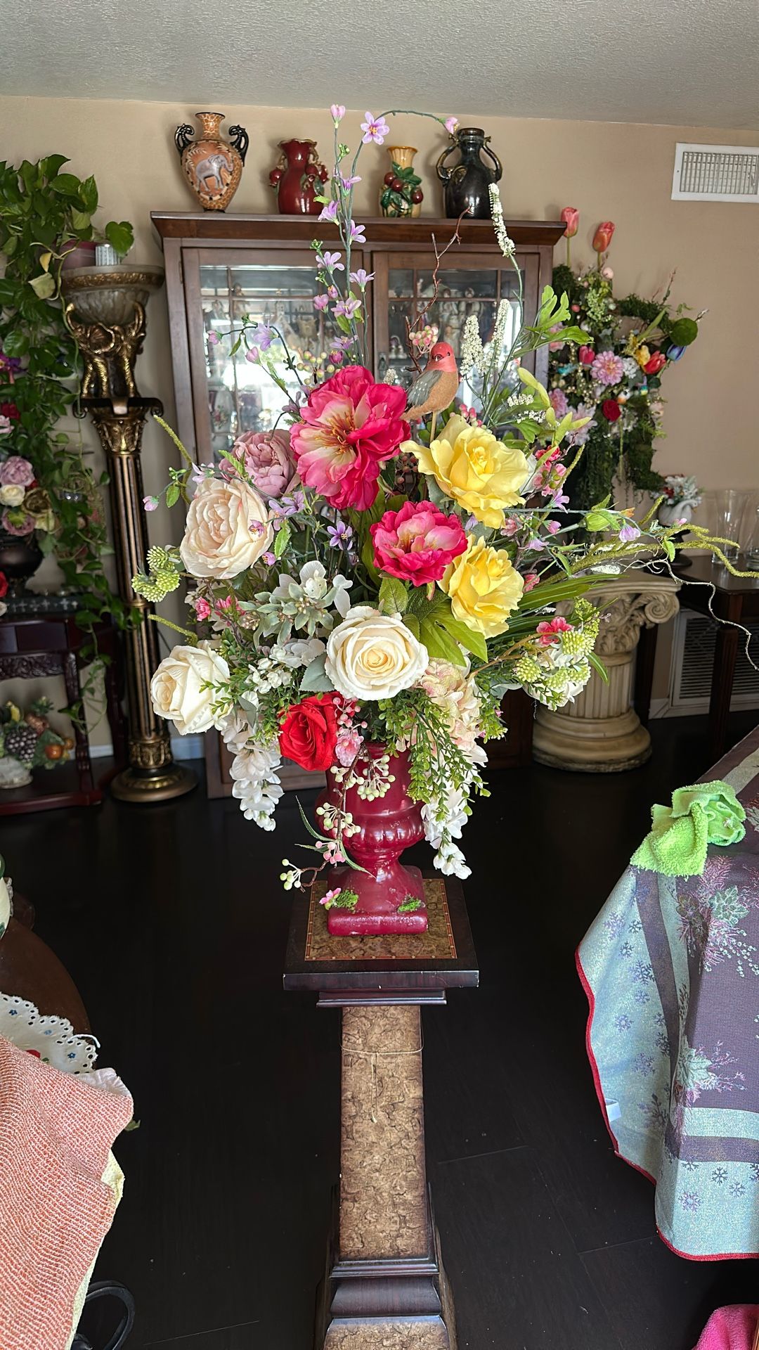 Red Porcelain Flower Arrangement