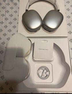 AirPods Max New Silver
