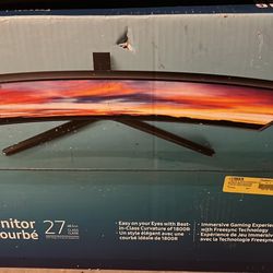 Samsung Essential Curve Monitors 27”