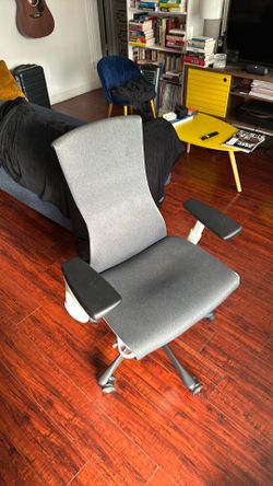 Herman Miller Embody Chair – White/Grey – Excellent Condition