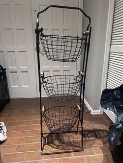 Gourmet 3 tier wire market basket stand