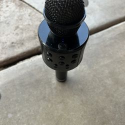 Bluetooth karaoke microphone