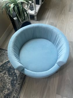 Adorable dog bed and stairs