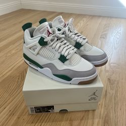 Jordan 4 SB Pine Green