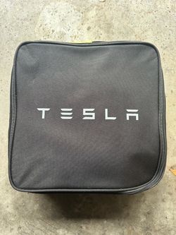 Tesla mobile charger