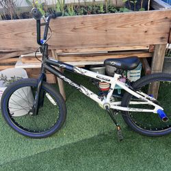 Kent 20" Ambush BMX Child Bicycle, 20" Wheels, Ages 7-14, Blu
