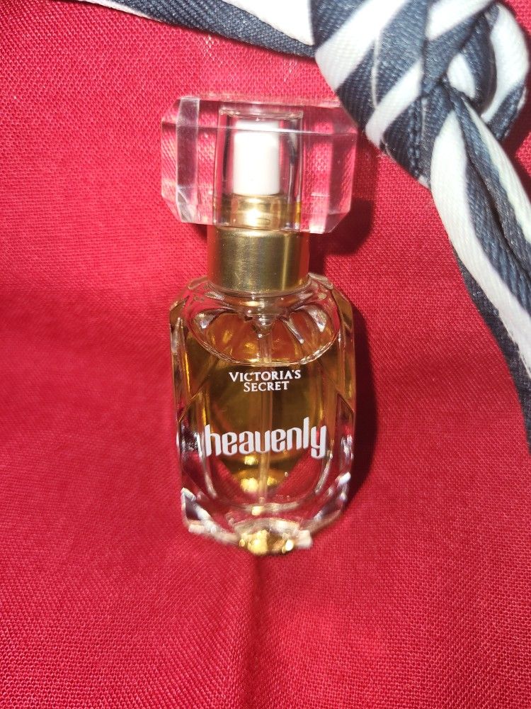 Women's Perfume (HEAVENLY) By Victoria Secret