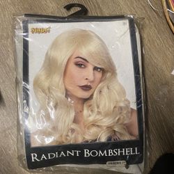 Radiant Bombshell Spirit Halloween Wig
