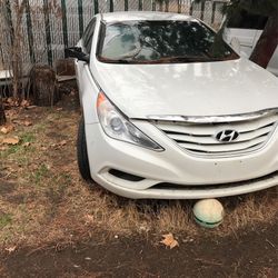 Not Title Not Run 2012 $ 1000 Or OBO Only For Parts Is A Sonata