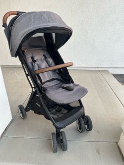 Even Flo Otto self folding travel stroller