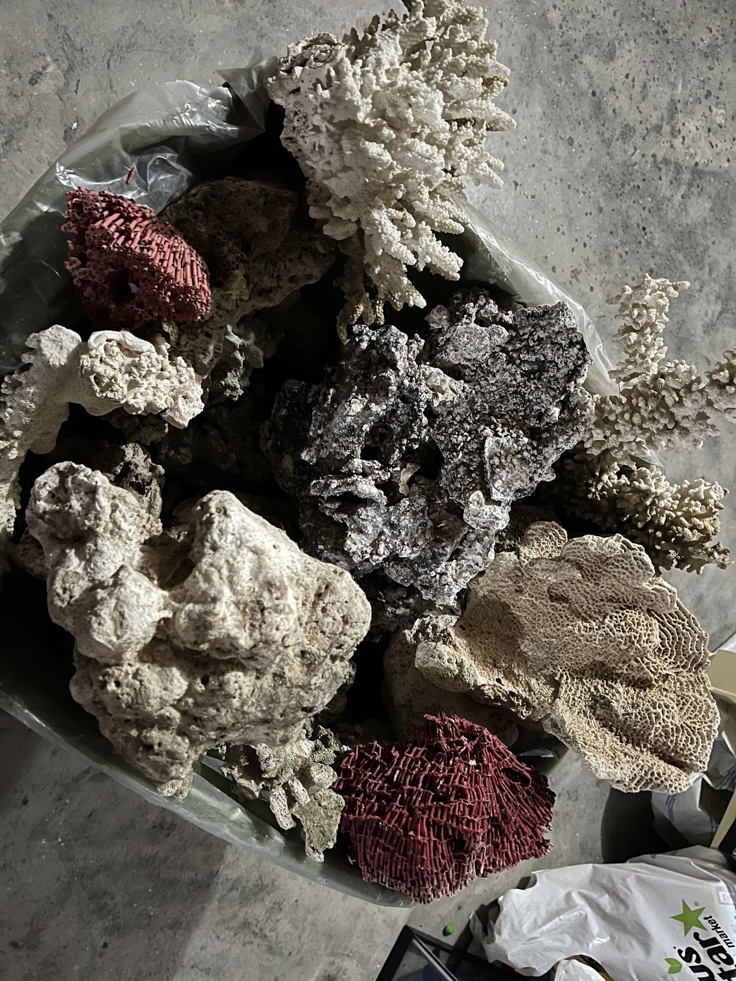 Aquarium Dry Rock 80lbs